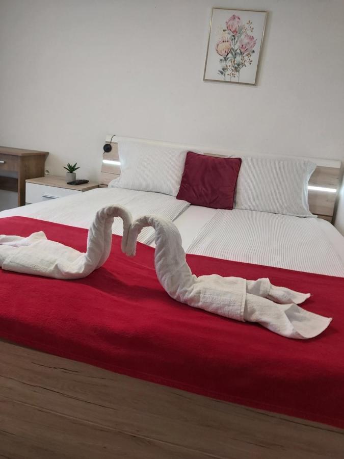 Rooms Panda Maribor Rum bild