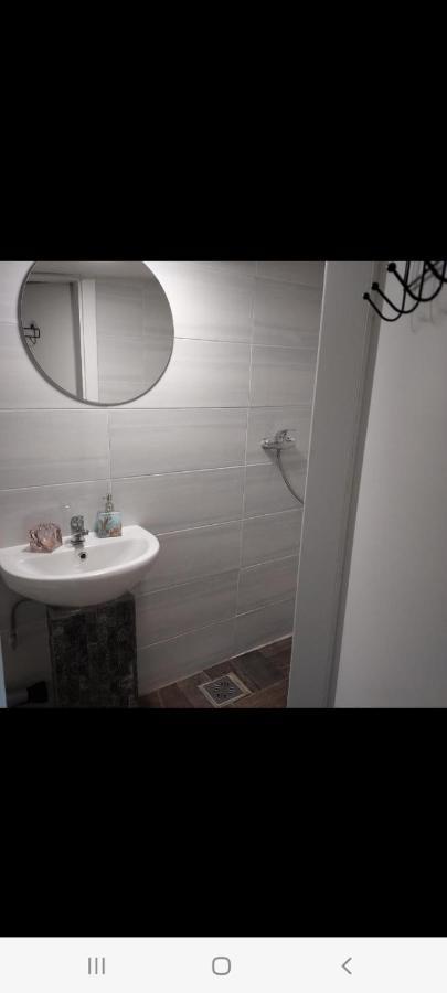 Rooms Panda Maribor Rum bild